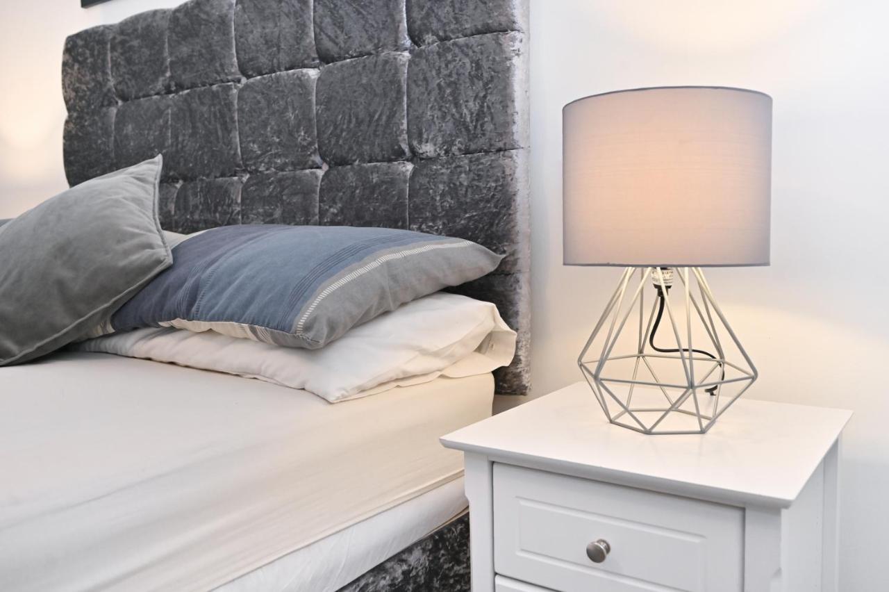 Luxury 2Bedroom - 2Bath - Prime Location - Patio Harrow on the Hill Экстерьер фото