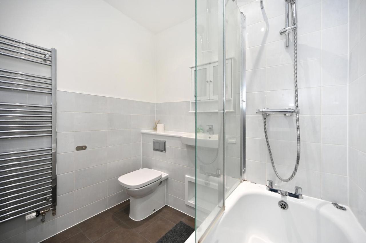 Luxury 2Bedroom - 2Bath - Prime Location - Patio Harrow on the Hill Экстерьер фото