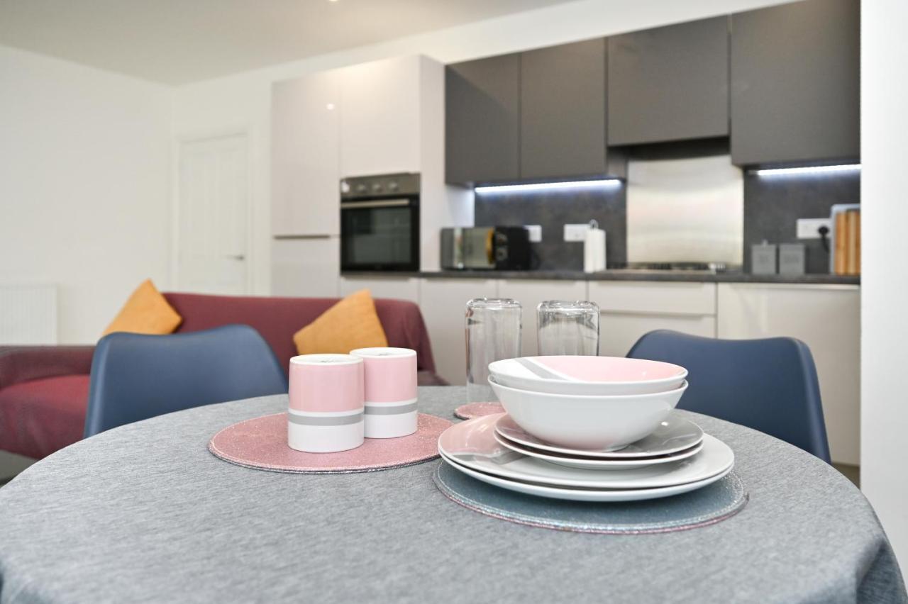 Luxury 2Bedroom - 2Bath - Prime Location - Patio Harrow on the Hill Экстерьер фото
