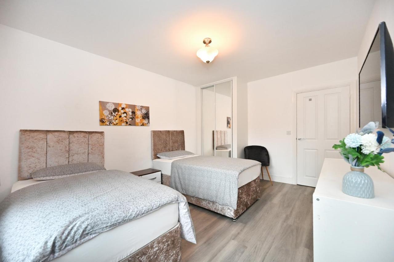 Luxury 2Bedroom - 2Bath - Prime Location - Patio Harrow on the Hill Экстерьер фото