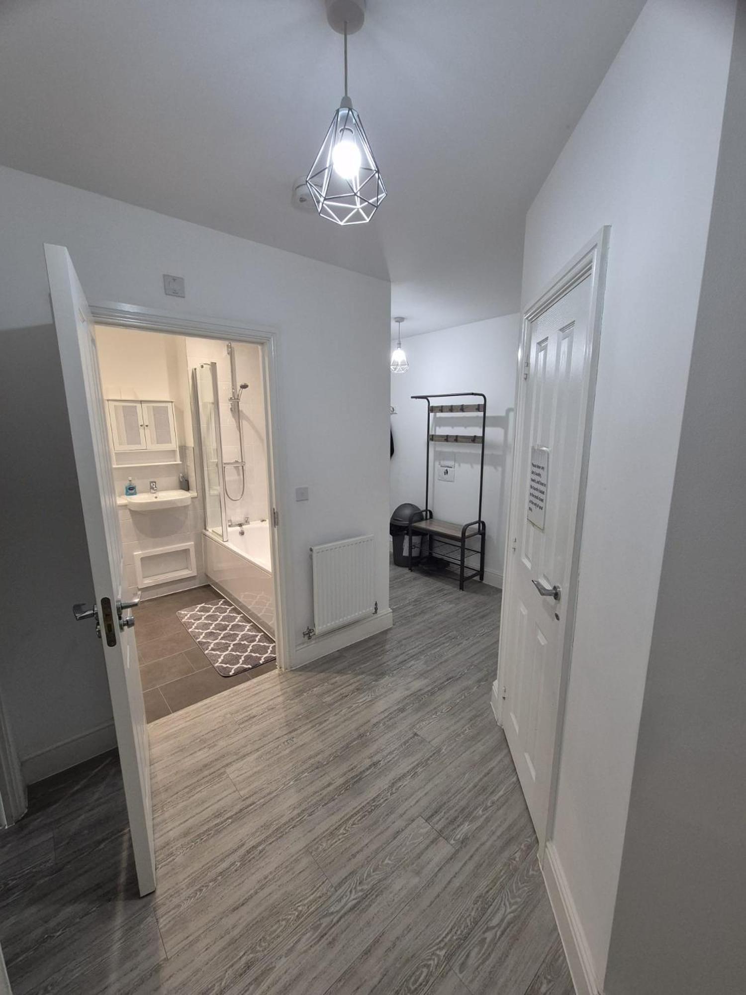 Luxury 2Bedroom - 2Bath - Prime Location - Patio Harrow on the Hill Экстерьер фото